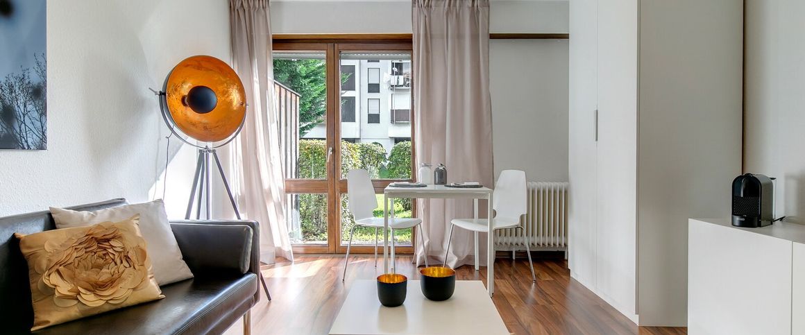 Apartment with terrace near airport line S1 - Foto 1