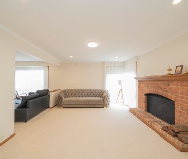 Northside Berwick Family Home - Photo 3