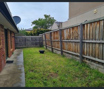 JUST LIKE A HOUSE - Photo 1