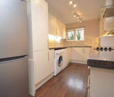 3 bedroom semi detached house to rent - Photo 1