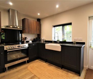 2 bedroom end of terrace house to rent - Photo 3