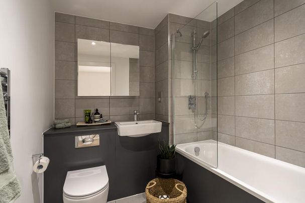 2 bedroom flat to rent - Photo 1