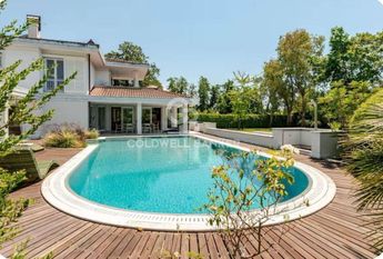 turin, Piedmont 10124