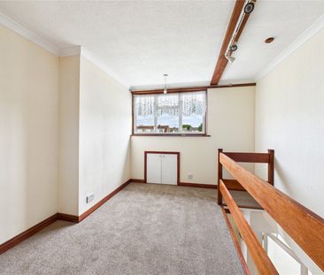 Swans Green Close, Benfleet, Essex, SS7 3PE - Photo 4