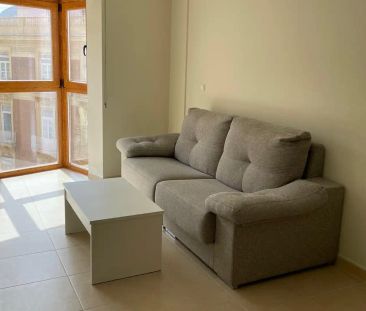 Piso de alquiler en Casco Antiguo - Foto 2