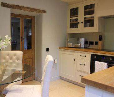 3 bedroom semi-detached house to rent - Photo 4