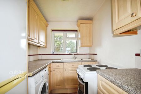 1 bedroom studio to rent - Photo 3