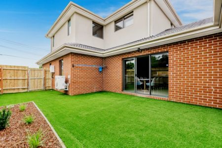 10 & 10A Carlson Avenue, Melbourne - Photo 5