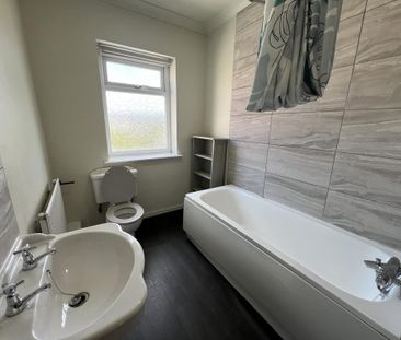 2 bedroom terraced house to rent - Photo 6