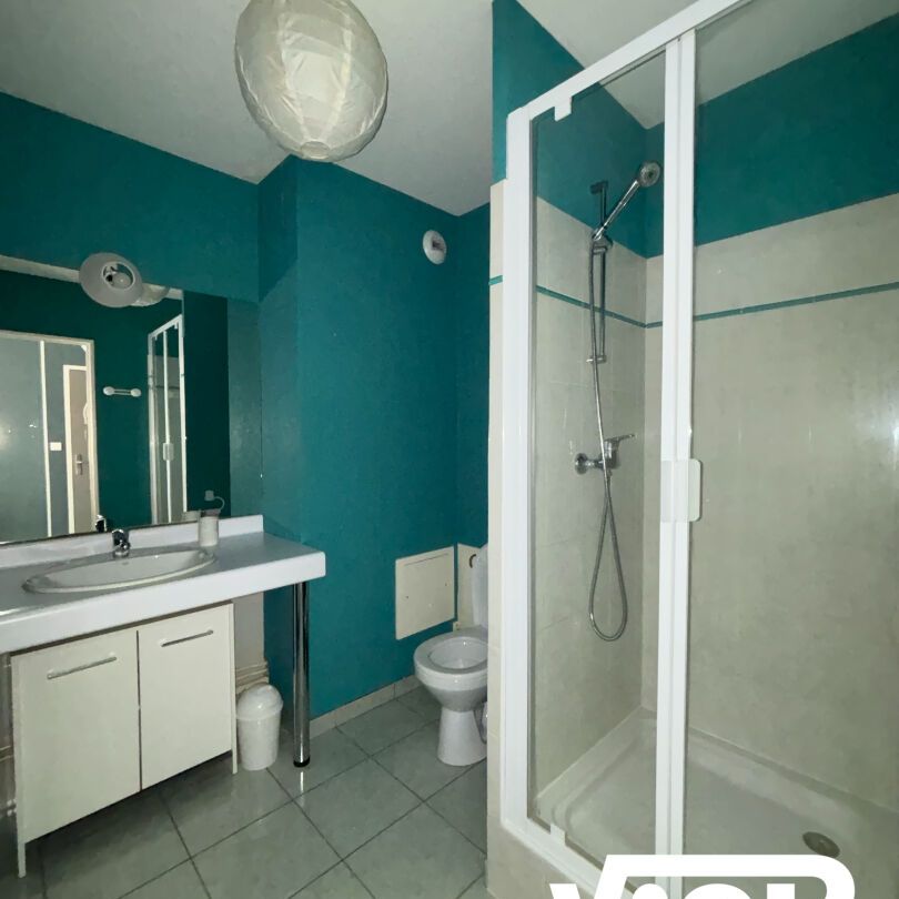 STUDIO MEUBLE EN HYPER CENTRE A PROXIMITE DE LA MAIRIE - Photo 1