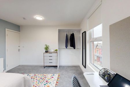 1 bedroom in a house share to rent - Photo 3