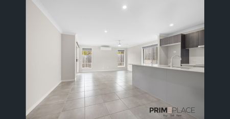 FOUR BEDROOM FAMILY HOME - Photo 4