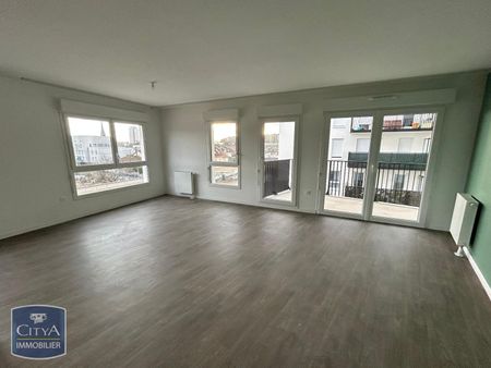 Location Appartement 4 pièces 86m² SOTTEVILLE LES ROUEN 76300 - Photo 3