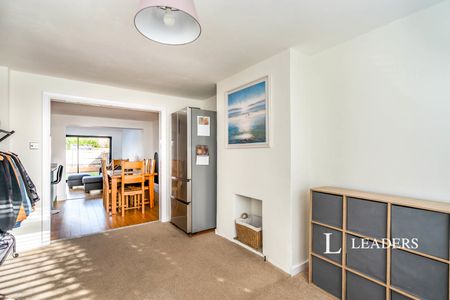 4 bedroom house to rent Bala Crescent, Bognor Regis, West Sussex, PO22 - Photo 3