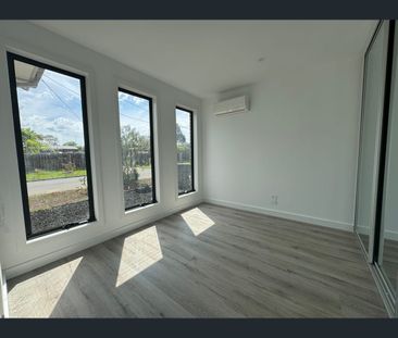 13 Gordon Avenue South, Altona Meadows, Vic 3028 - Photo 5