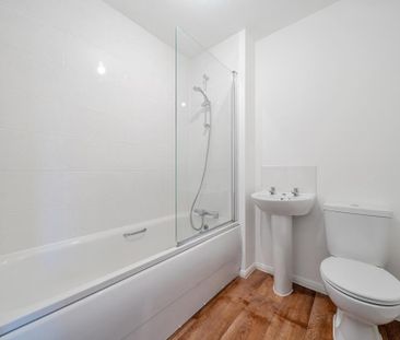 2 bedroom semi-detached house to rent - Photo 5