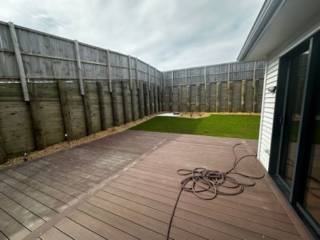 Brand New with Room for the Kids to Play&excl; - Photo 4