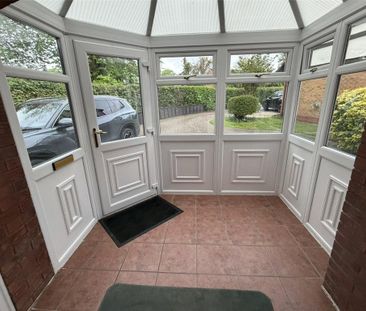 2 bedroom bungalow to rent - Photo 3
