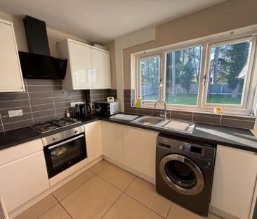 ROOM 1, Middleton Boulevard, Property for rent - Photo 4