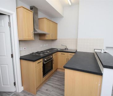 2 bedroom ground floor flat to rent - Photo 4