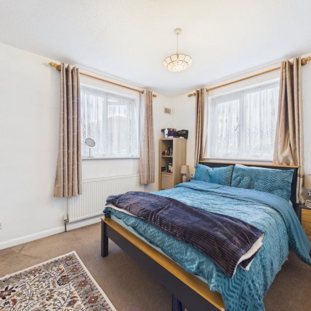 Mountbatten Close, Slough, Berkshire,SL1 - Photo 1