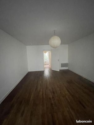 Location Grand Studio - Centre ville - Photo 1