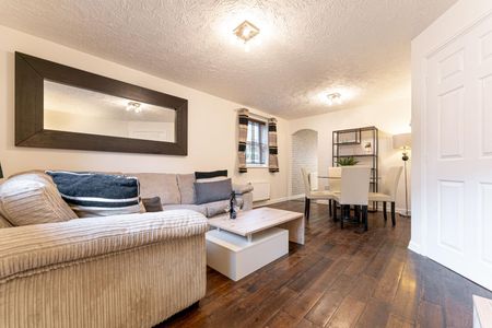2 bed apartment to rent in New Road, Solihull, B91 - Photo 2