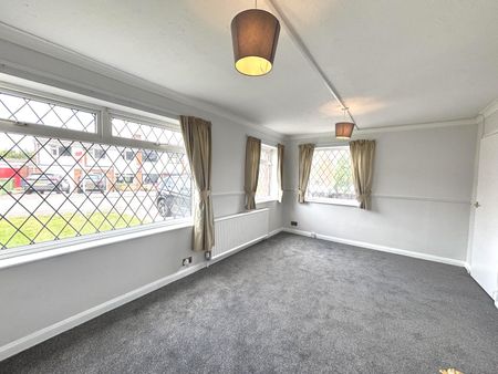3 bedroom Semi Detached - Photo 4
