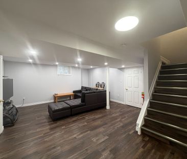 For Lease - 134 Raymond Crescent, Barrie, Ontario - Photo 2