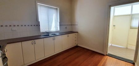 A Wonderful Character Duplex! - Photo 2