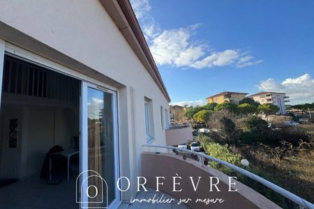 Lattes Centre charmant T2 meublé, - Photo 2