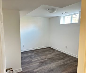 For Lease - 17 Tamarisk Drive Unit# Lower, Toronto, Ontario - Photo 1