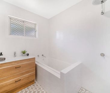 5 Brooks Street, Slacks Creek, Qld 4127 - Photo 4