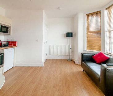 1 bedroom flat to rent - Photo 3