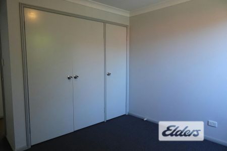 2/5 Streeton Place - Photo 4