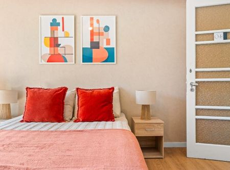 Avenida de Sidónio Pais, Lisbon, Lisbon 1050-215 - Photo 5