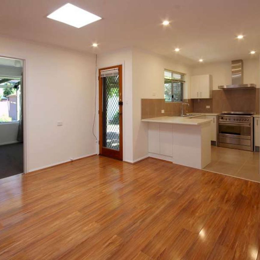 4-Bedroom Home in Prime Sturt Location – Walk to Marion Shopping Centre - Photo 1