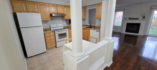 For Lease - 2151 Forest Gate Park, Oakville, Ontario - Photo 1