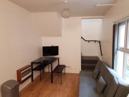 1 bedroom apartment to rent - Photo 2
