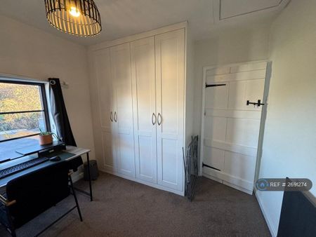 2 bedroom terraced house to rent - Photo 4