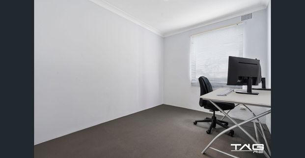 CAN'T BEAT THE LOCATION! - Photo 1