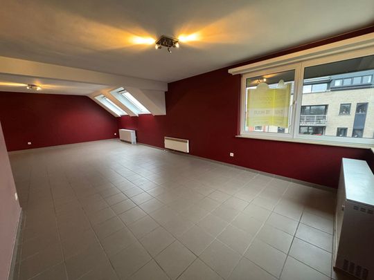 Appartement te huur in het gezellige Moerbeke - Photo 1