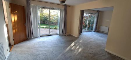 4 bedroom detached house to rent - Photo 3