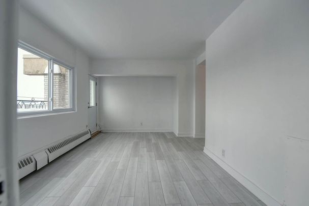 809 Bloomfield Avenue - Photo 1