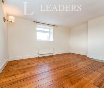 3 bedroom house to rent High Street, Stanford in the Vale, Faringdo... - Photo 3