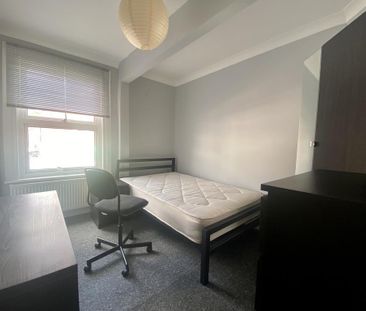 2 bedroom apartment to rent - Photo 6