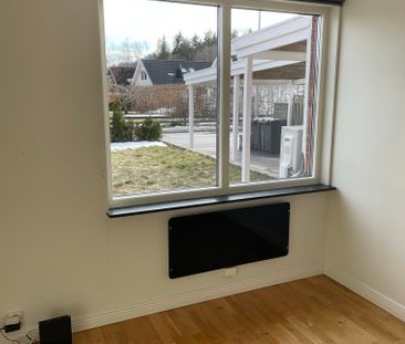 Hällsbovägen, Sigtuna - Foto 1