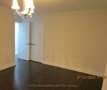 Detached Home For Lease | N9237422 - Photo 4