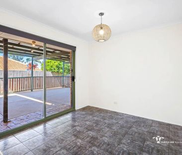 “Spacious Family Home” - Photo 4