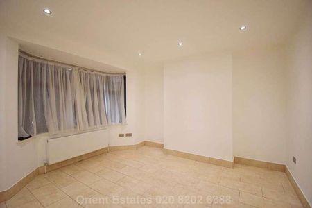 Deans Lane, Edgware, HA8 - Photo 5